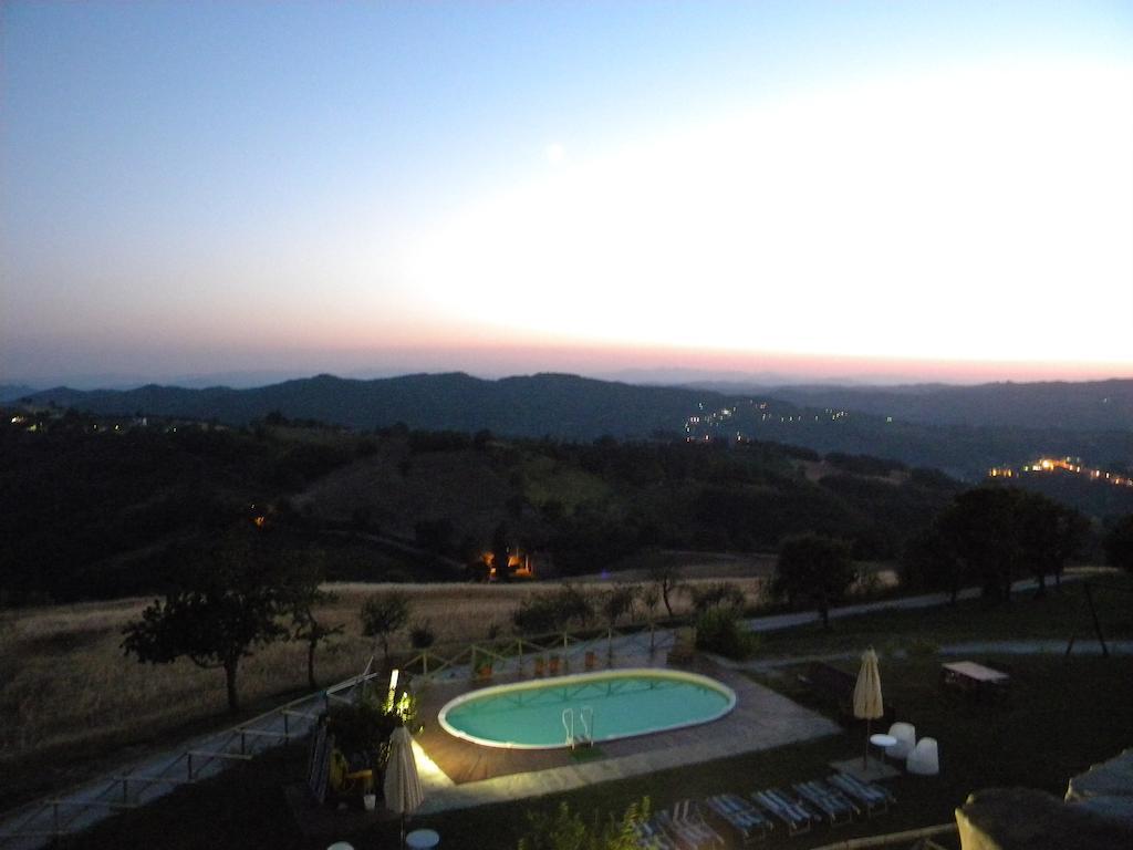 Agriturismo Borgo San Benedetto Vila Pietralunga  Exterior foto