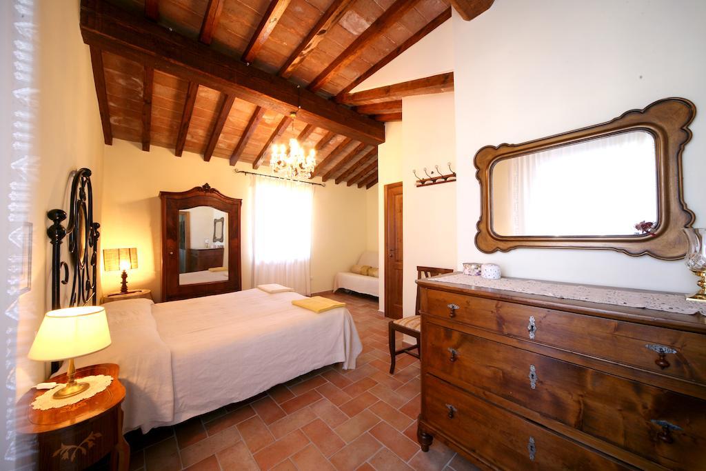 Agriturismo Borgo San Benedetto Vila Pietralunga  Quarto foto